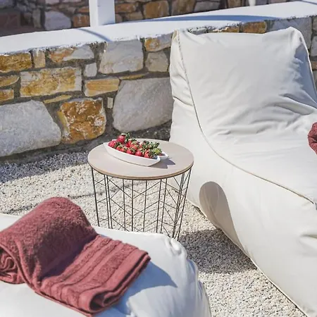 Holiday home Irini's House With Jacuzzi Dhragoulas