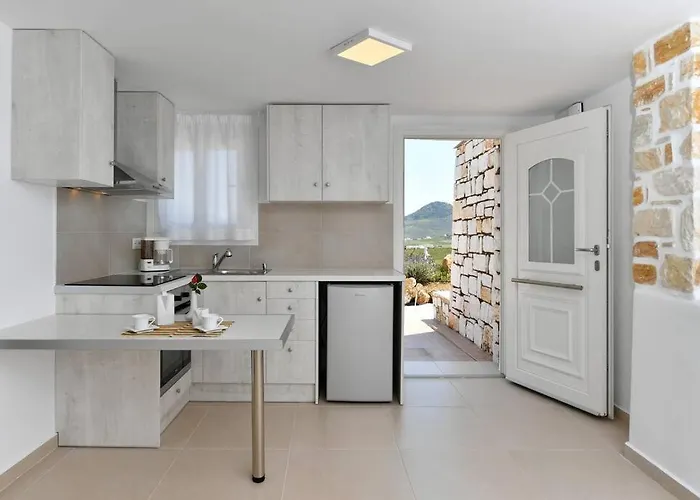 Irini's House With Jacuzzi Holiday home *