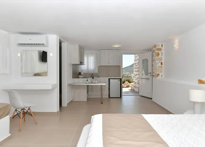 Irini's House With Jacuzzi Holiday home *