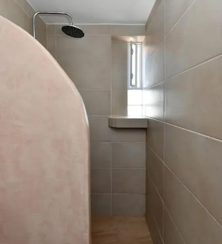 Dom wakacyjny Irini's House With Jacuzzi Dhragoulas